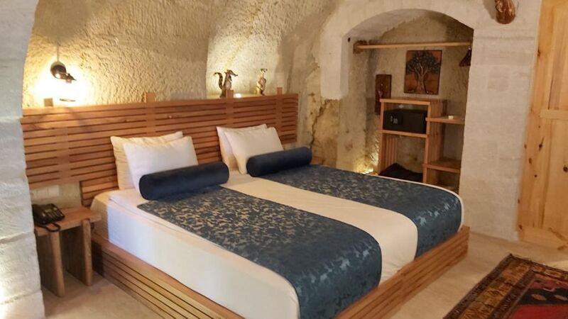 Agarta Cave Suites