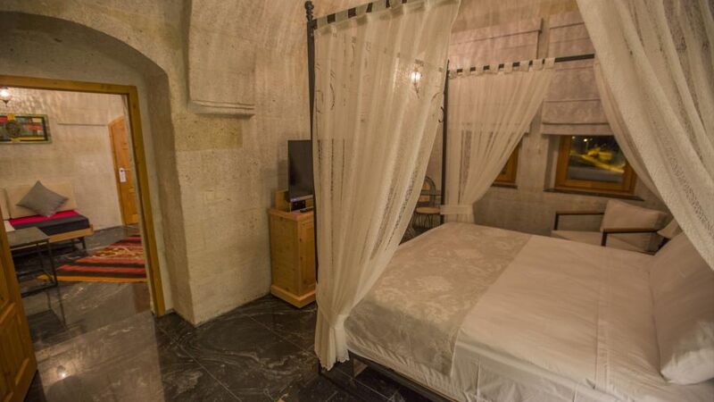 Agarta Cave Suites